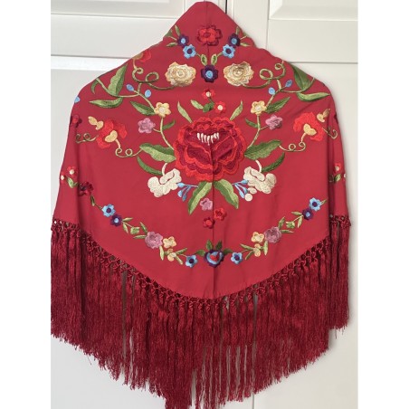 Mantoncillo  rojo bordado color