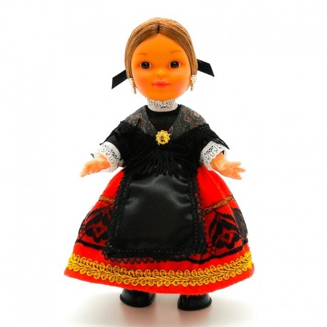 MUÑECA CACEREÑA